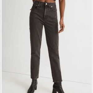 Madewell Women’s Dark Gray Straight Jeans